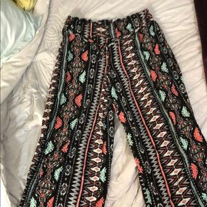 Stretchy patterned pants